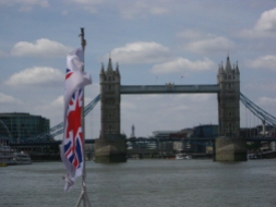 Tower Bridge vom Wasser